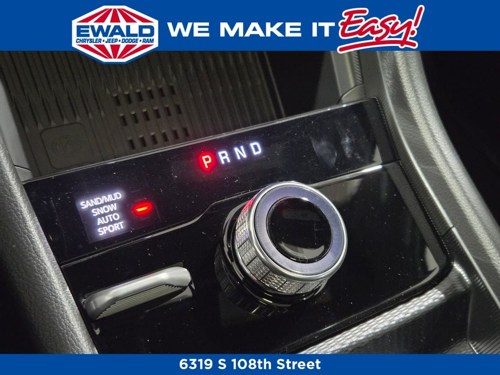 2026 Jeep Grand Cherokee Laredo