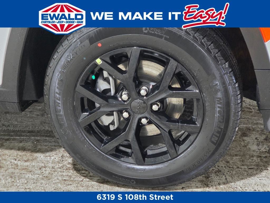 2026 Jeep Grand Cherokee Laredo