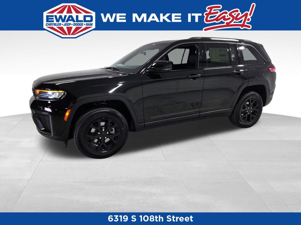 2026 Jeep Grand Cherokee Laredo Altitude