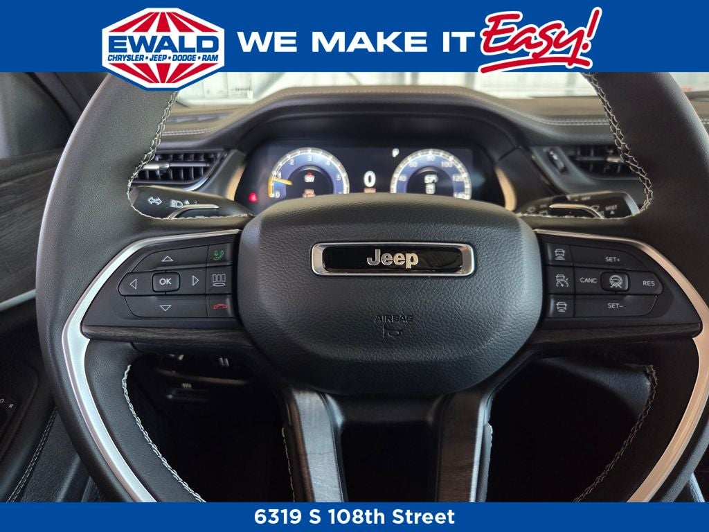 2026 Jeep Grand Cherokee Laredo Altitude