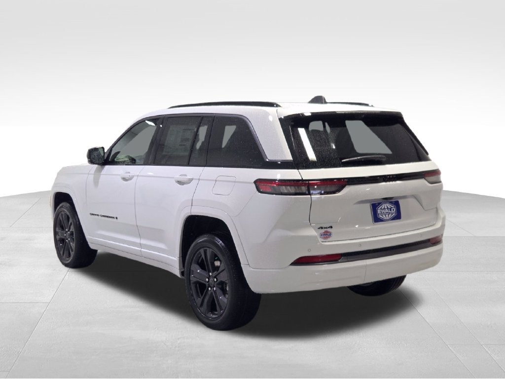 2027 Jeep Grand Cherokee Limited Reserve