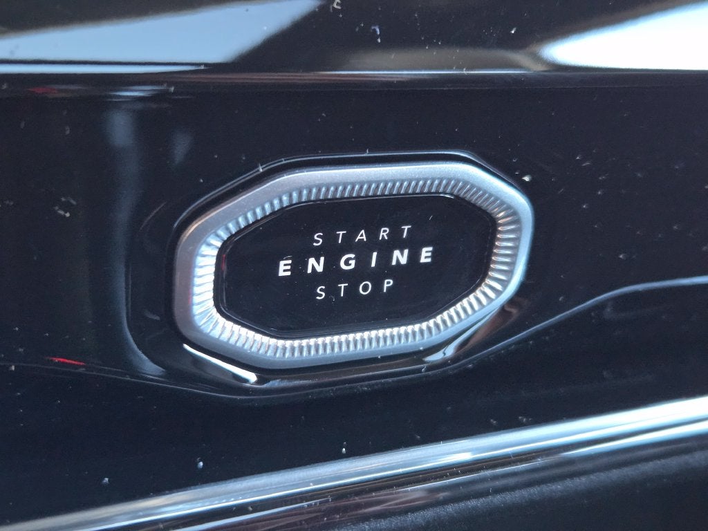 2027 Jeep Grand Cherokee Limited Reserve