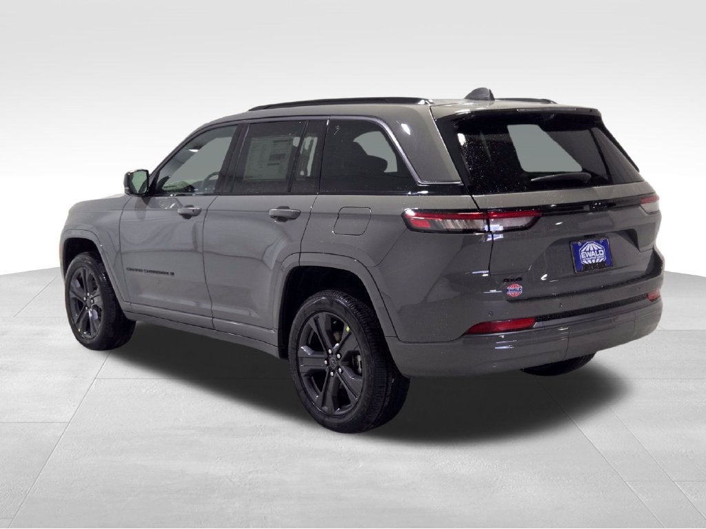 2027 Jeep Grand Cherokee Limited Reserve