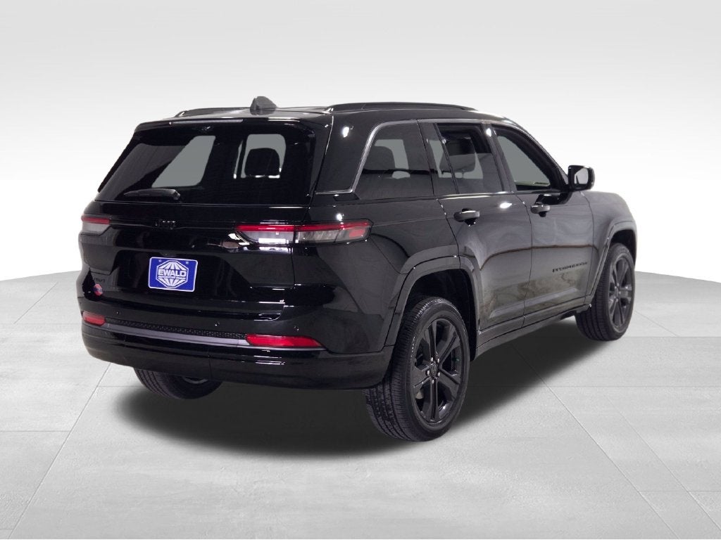 2027 Jeep Grand Cherokee Limited Reserve