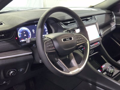 2027 Jeep Grand Cherokee Limited Reserve