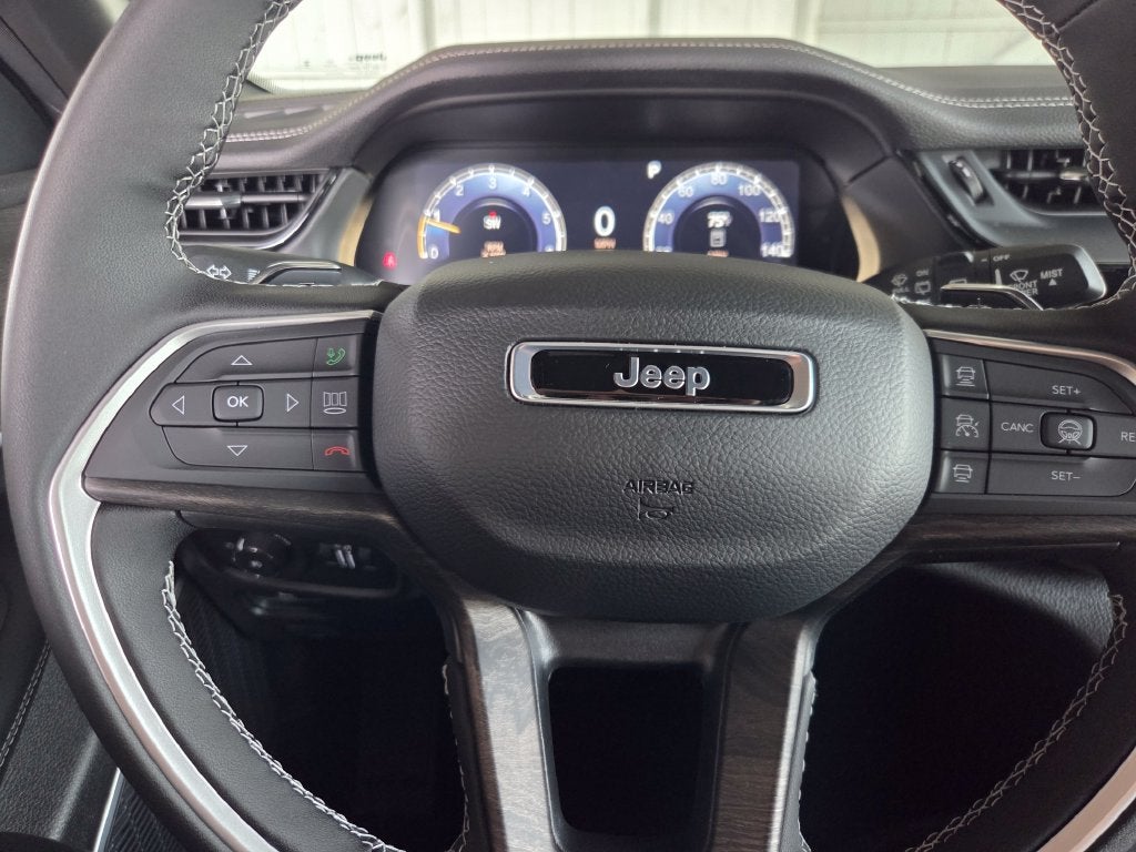 2027 Jeep Grand Cherokee Limited Reserve