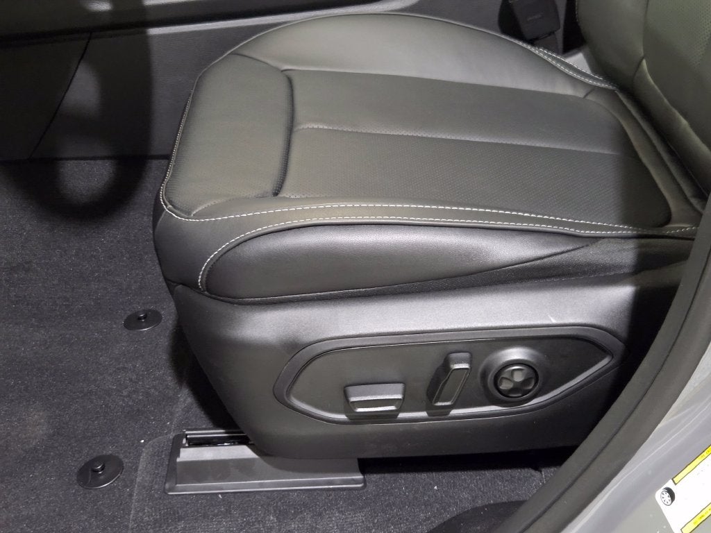 2027 Jeep Grand Cherokee Limited Reserve