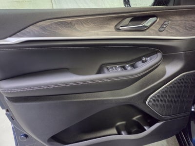 2027 Jeep Grand Cherokee Limited Reserve