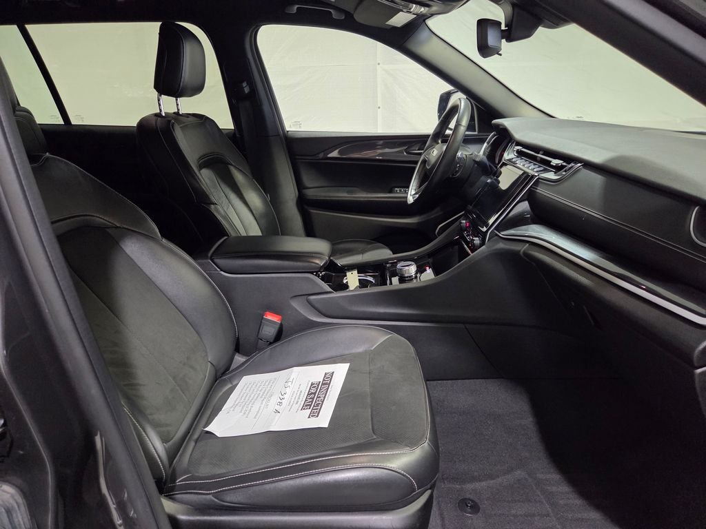 2022 Jeep Grand Cherokee L Altitude