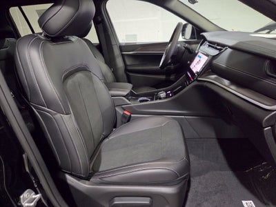 2027 Jeep Grand Cherokee L Laredo Altitude