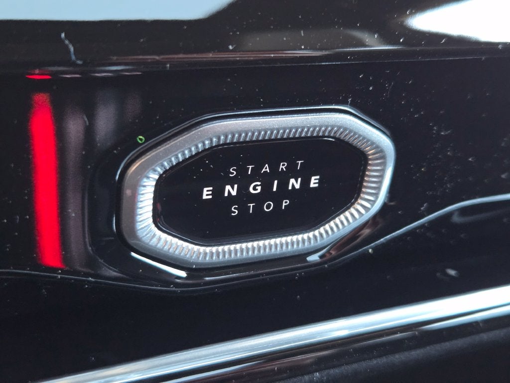 2027 Jeep Grand Cherokee L Laredo Altitude