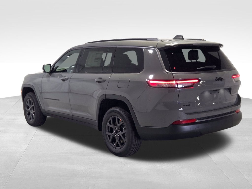 2027 Jeep Grand Cherokee L Laredo Altitude