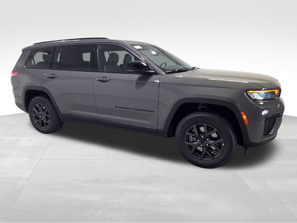 2027 Jeep Grand Cherokee L Laredo Altitude