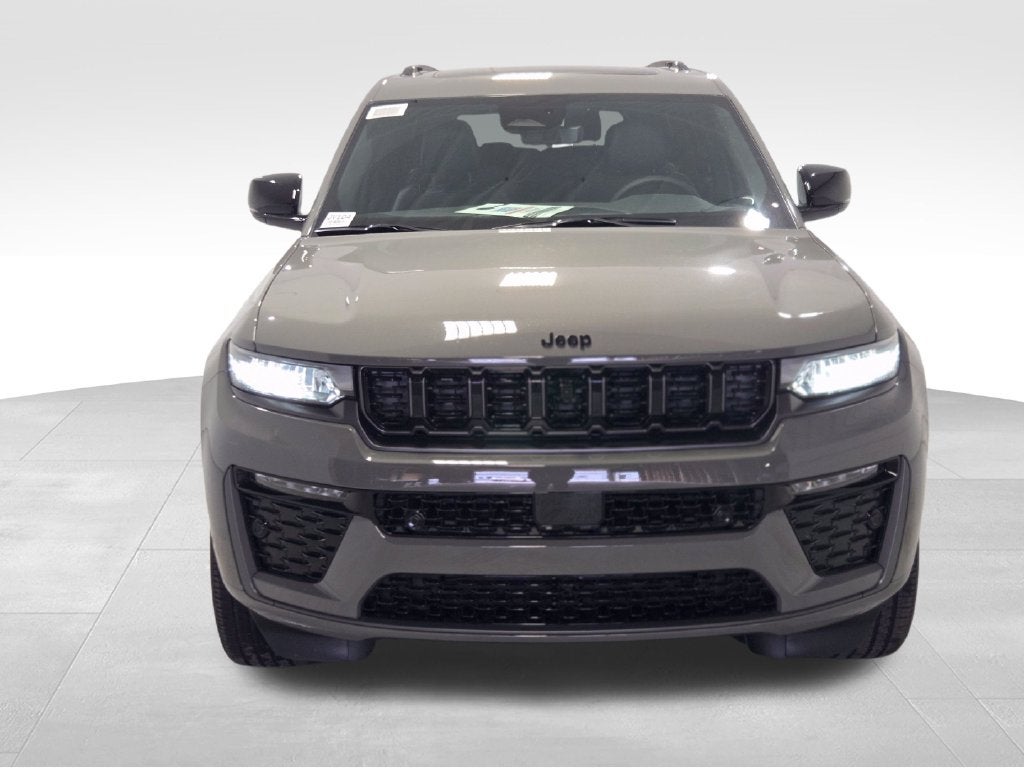 2027 Jeep Grand Cherokee L Limited Reserve