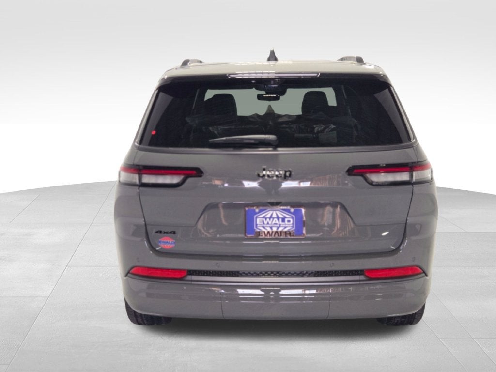 2027 Jeep Grand Cherokee L Limited Reserve