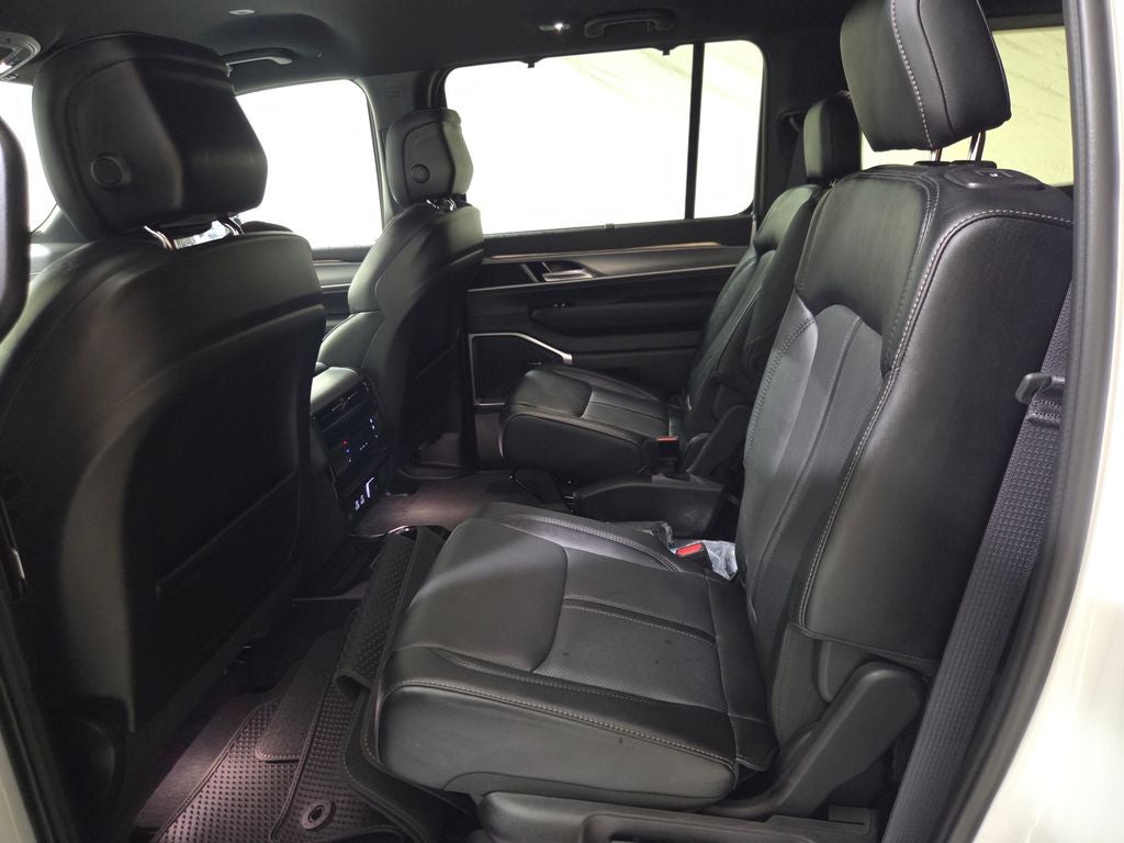 2026 Jeep Grand Wagoneer Limited Altitude