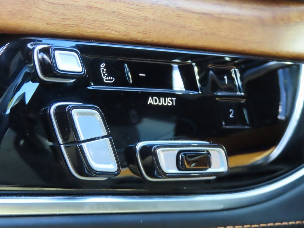 2023 Jeep Grand Wagoneer Series III