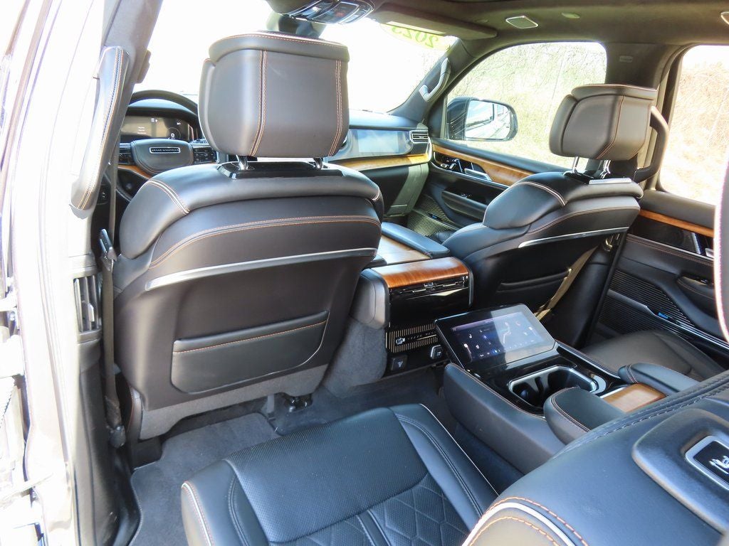 2023 Jeep Grand Wagoneer Series III