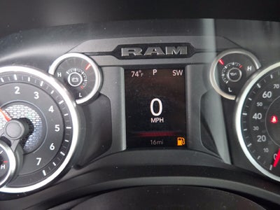 2027 RAM 1500 Big Horn/Lone Star