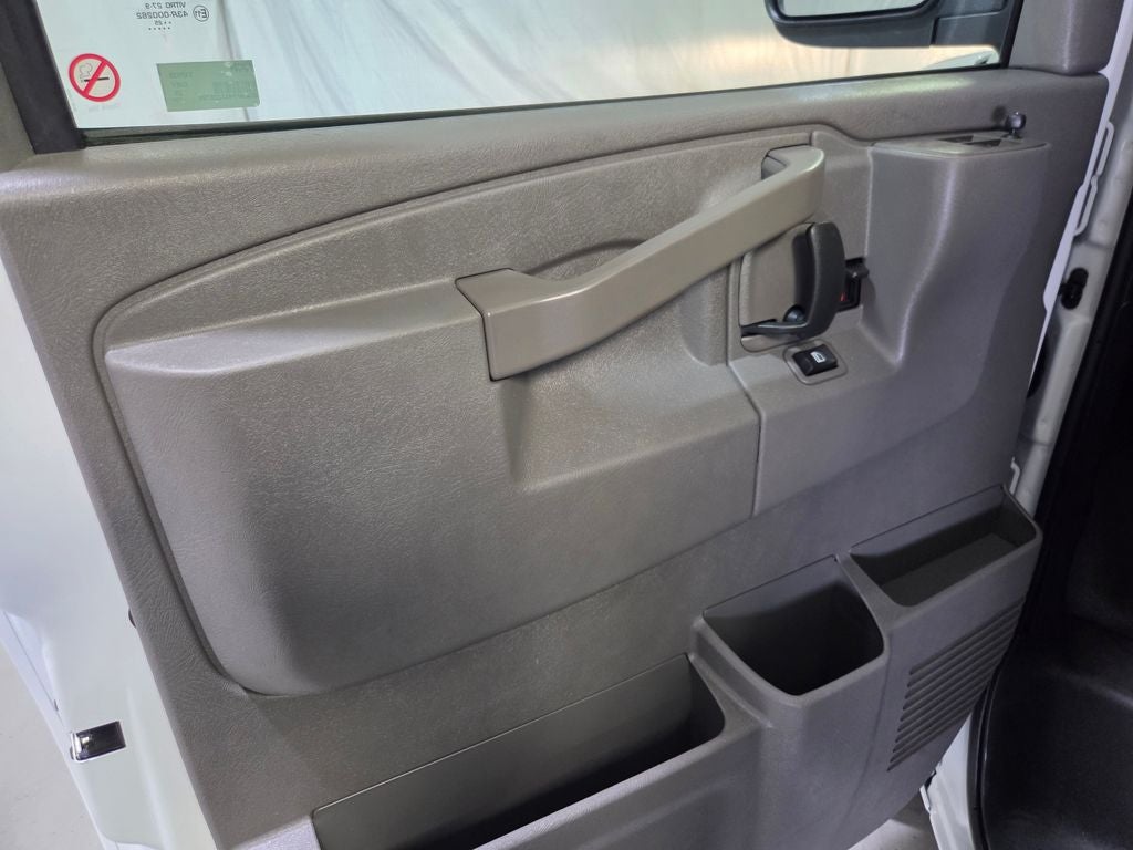 2025 Chevrolet Express 2500 Work Van Cargo