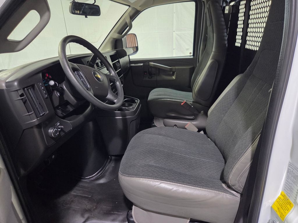 2025 Chevrolet Express 2500 Work Van Cargo