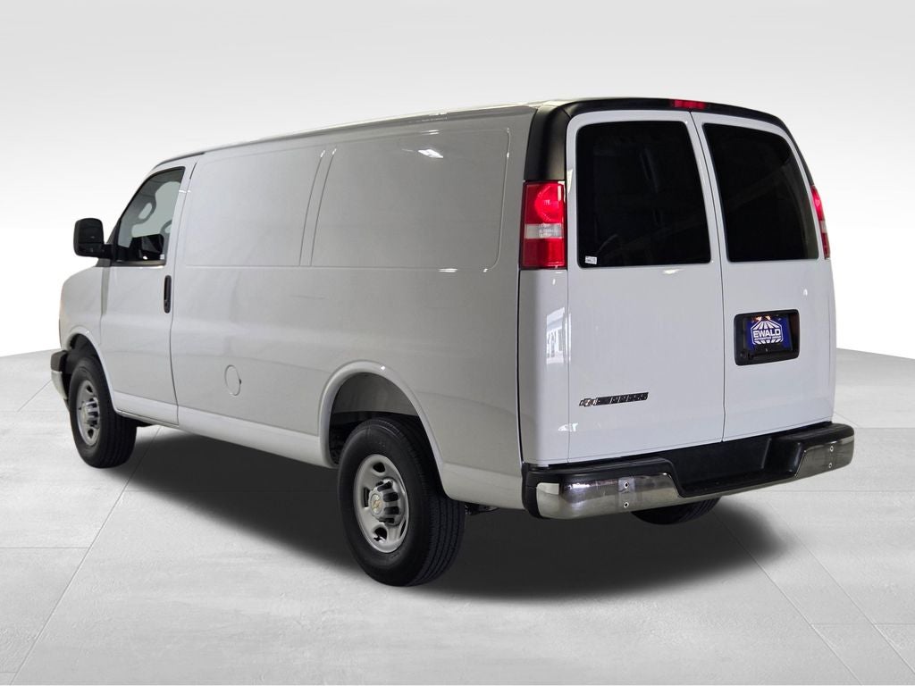 2025 Chevrolet Express 2500 Work Van Cargo