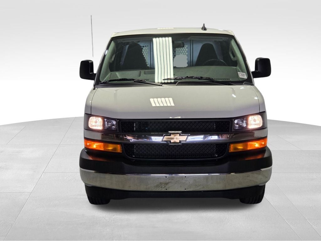 2025 Chevrolet Express 2500 Work Van Cargo