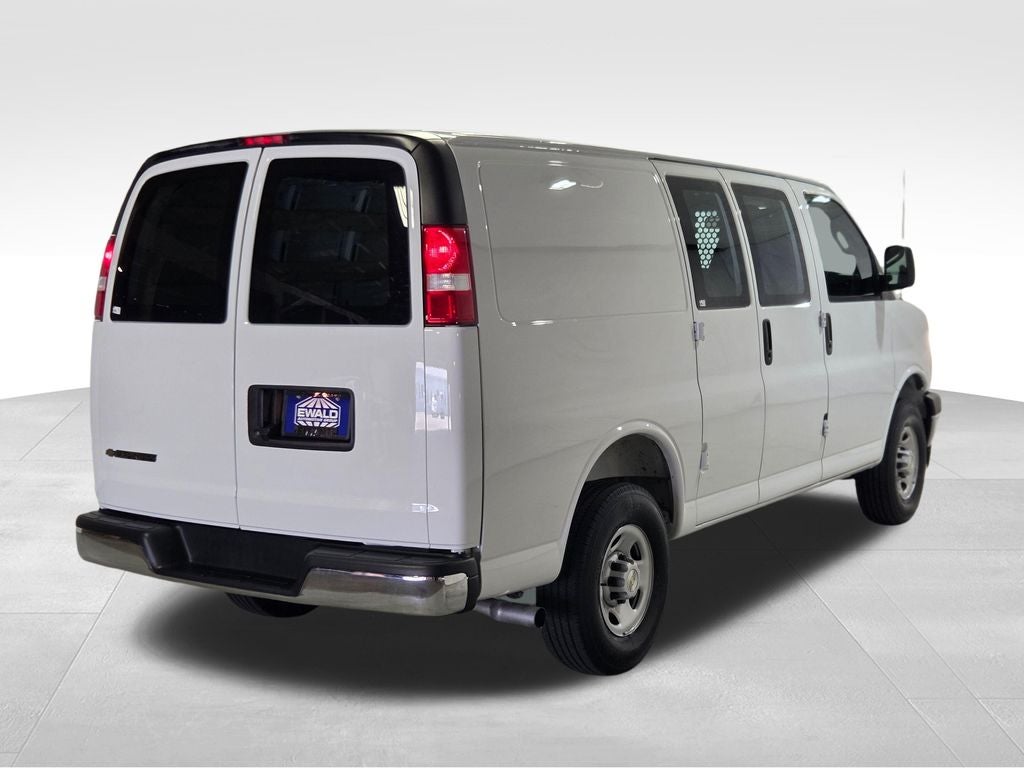 2025 Chevrolet Express 2500 Work Van Cargo
