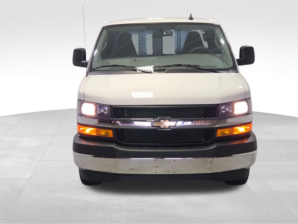 2025 Chevrolet Express 2500 Work Van Cargo