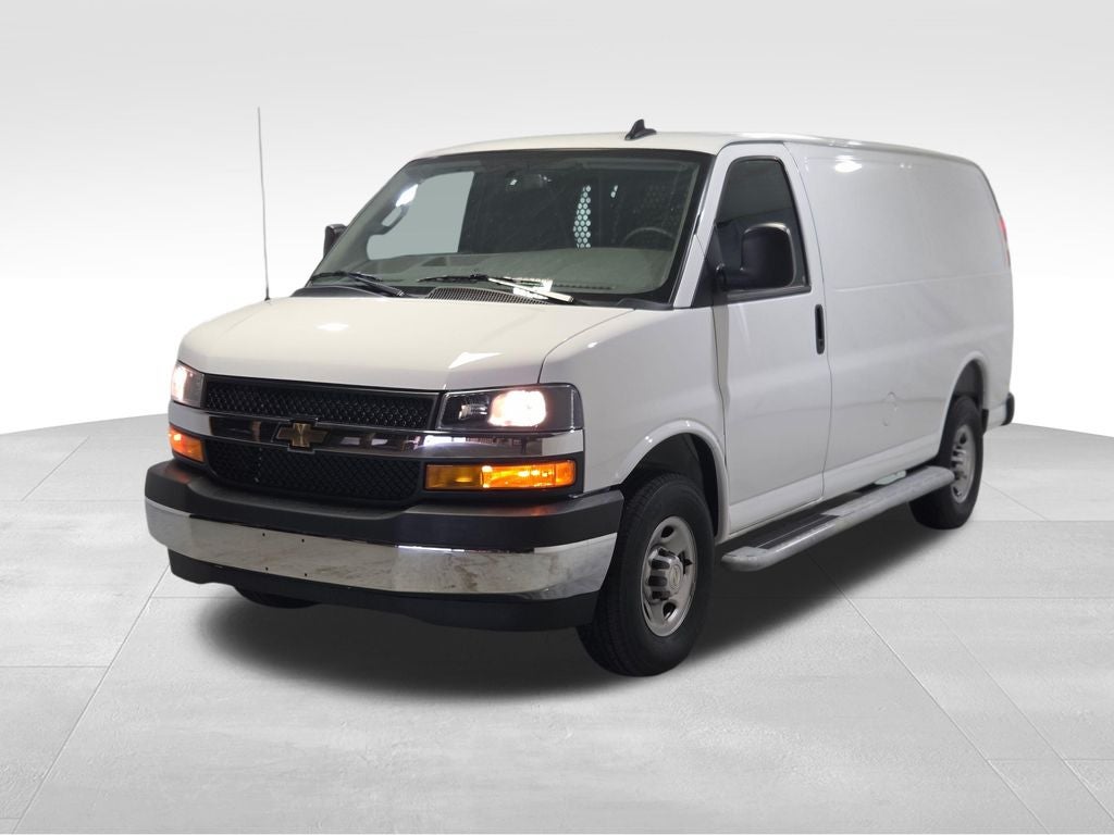 2025 Chevrolet Express 2500 Work Van Cargo