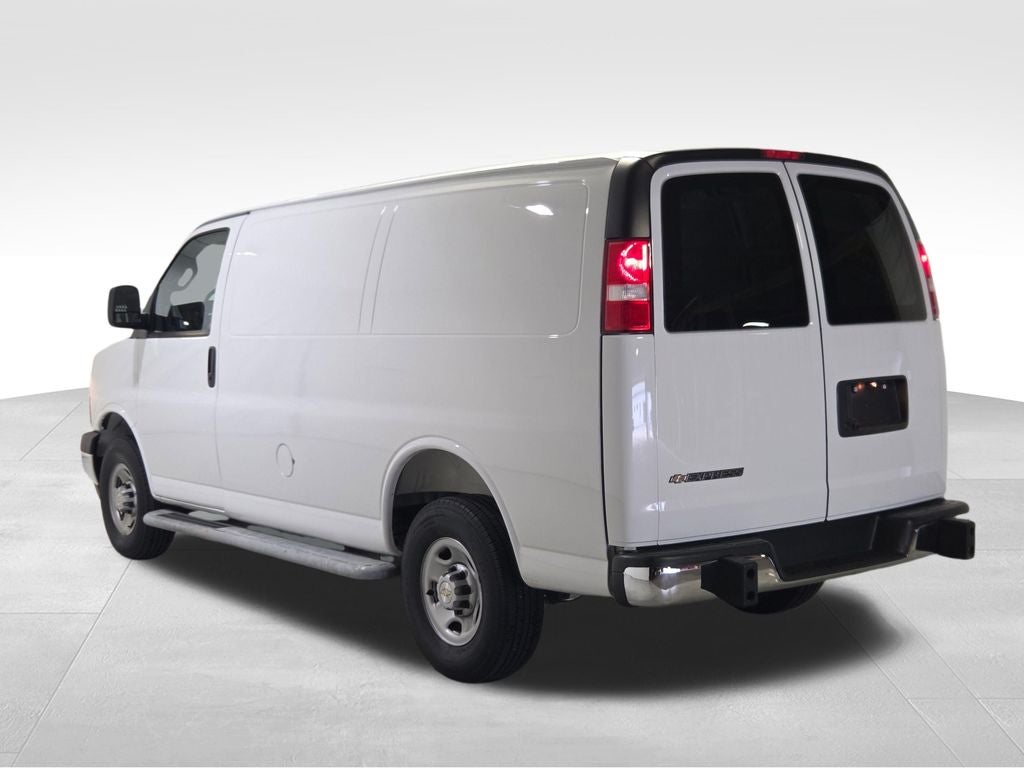 2025 Chevrolet Express 2500 Work Van Cargo