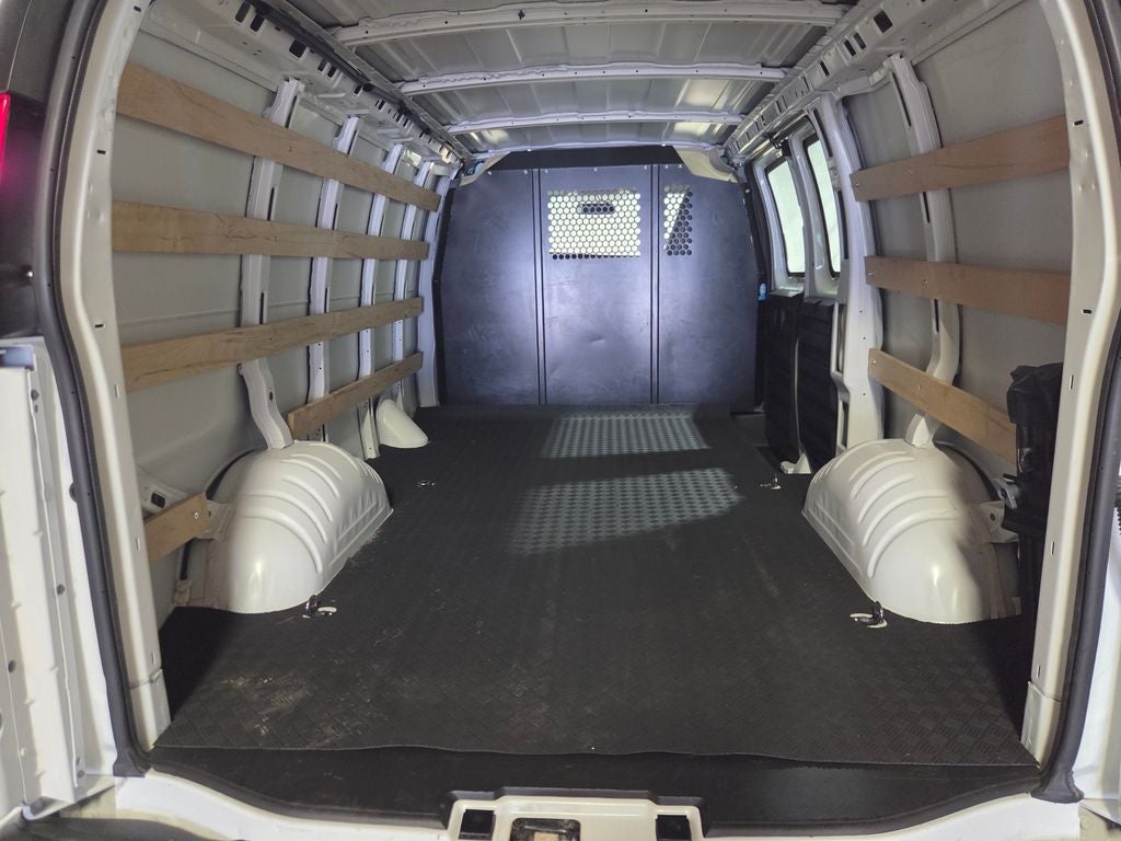 2025 Chevrolet Express 2500 Work Van Cargo