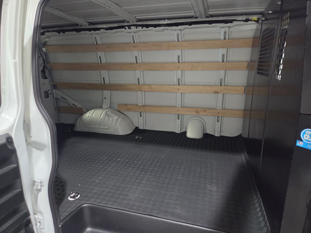 2025 Chevrolet Express 2500 Work Van Cargo