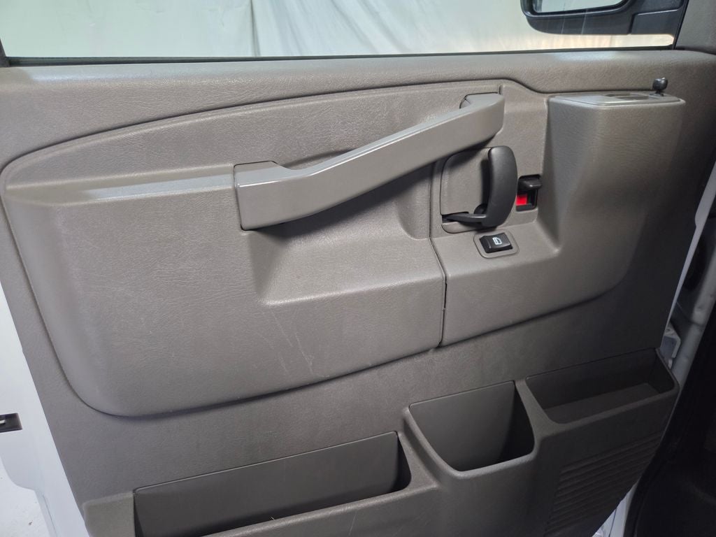 2025 GMC Savana 2500 Work Van