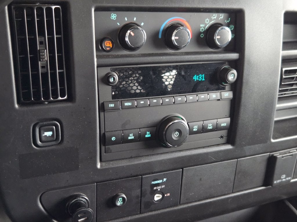 2025 GMC Savana 2500 Work Van