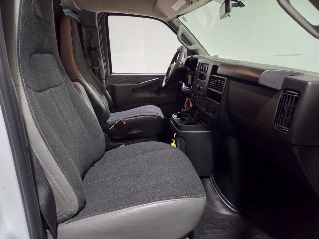 2025 GMC Savana 2500 Work Van