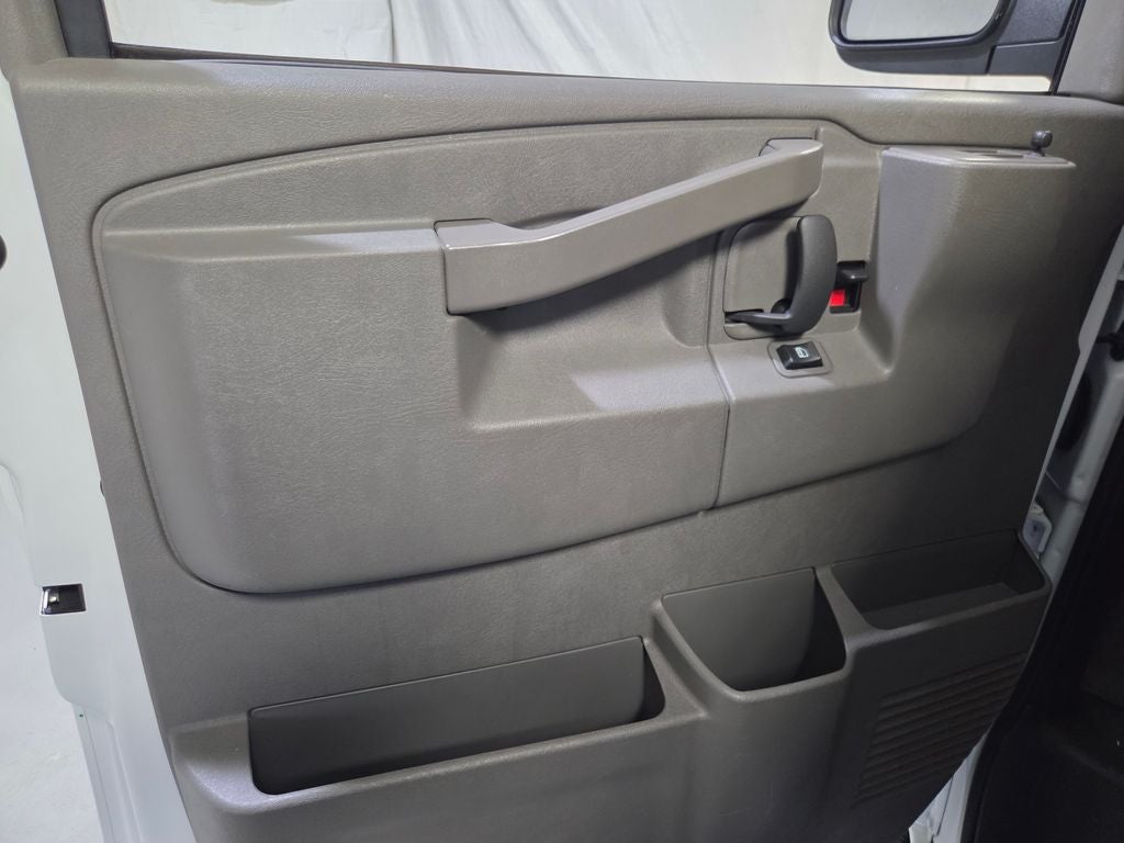 2025 GMC Savana 2500 Work Van