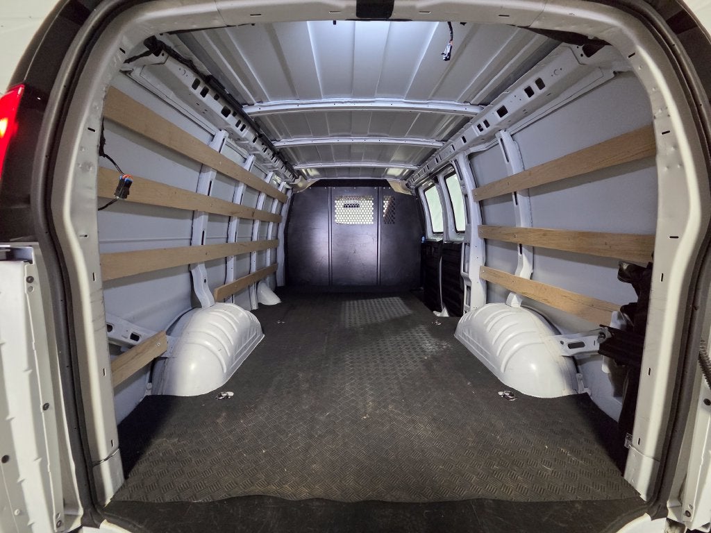 2025 GMC Savana 2500 Work Van