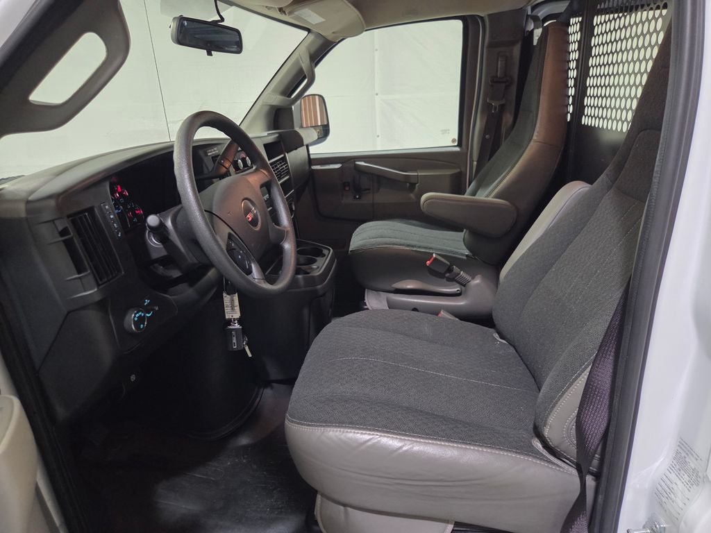 2025 GMC Savana 2500 Work Van