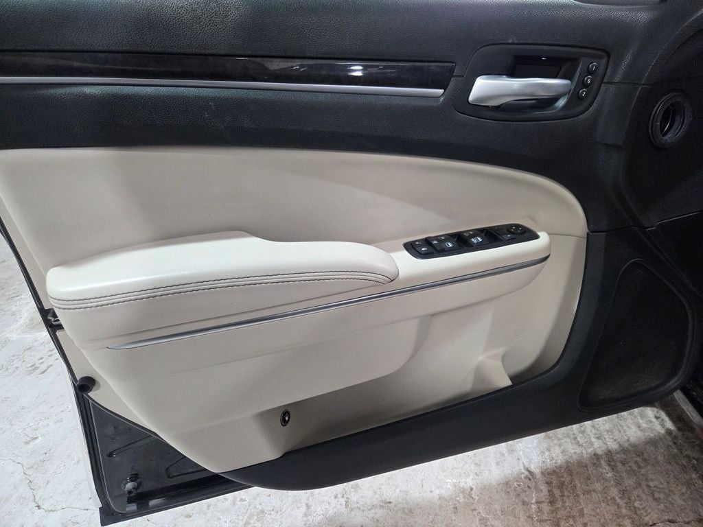 2018 Chrysler 300 Limited