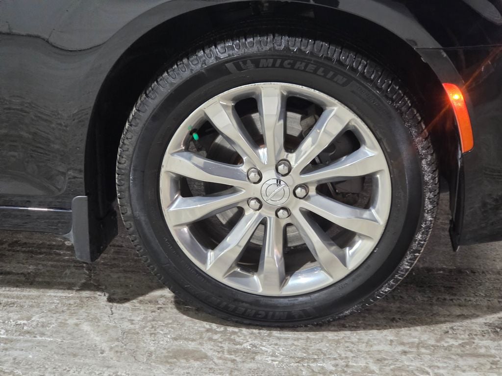 2018 Chrysler 300 Limited