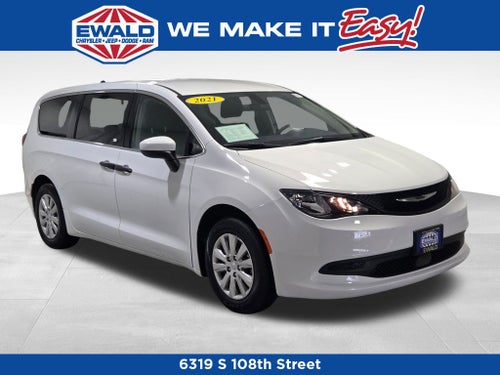 2021 Chrysler Voyager L