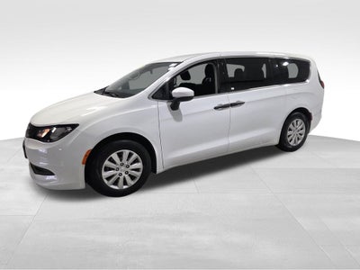 2021 Chrysler Voyager L