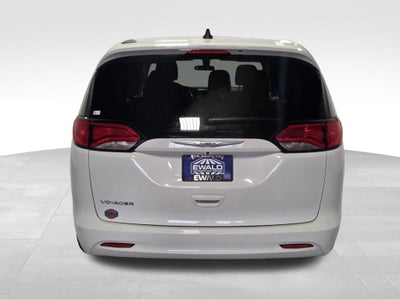 2021 Chrysler Voyager L