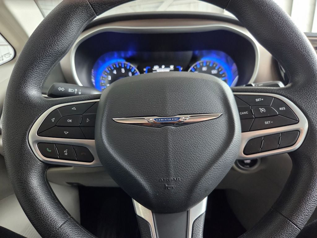 2021 Chrysler Voyager L