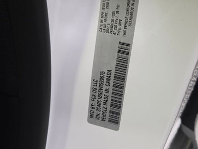 2027 Chrysler Pacifica Select