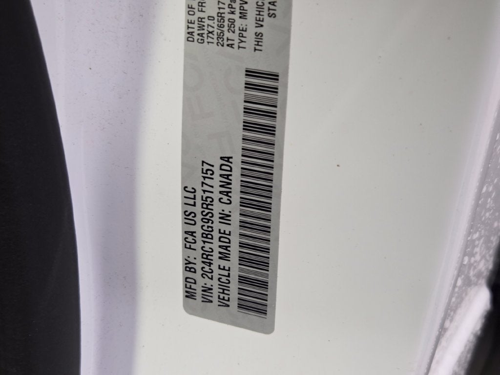 2025 Chrysler Pacifica Select