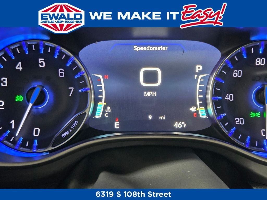 2026 Chrysler Pacifica Select