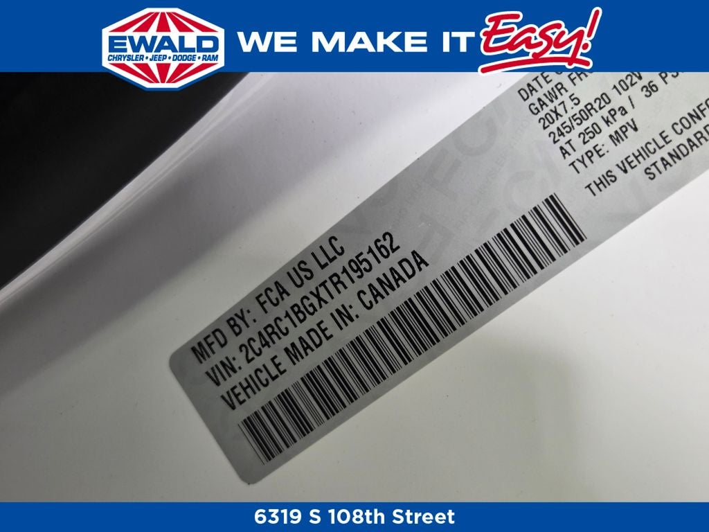 2026 Chrysler Pacifica Select