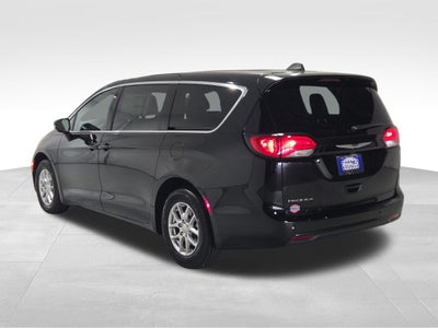2027 Chrysler Pacifica LX